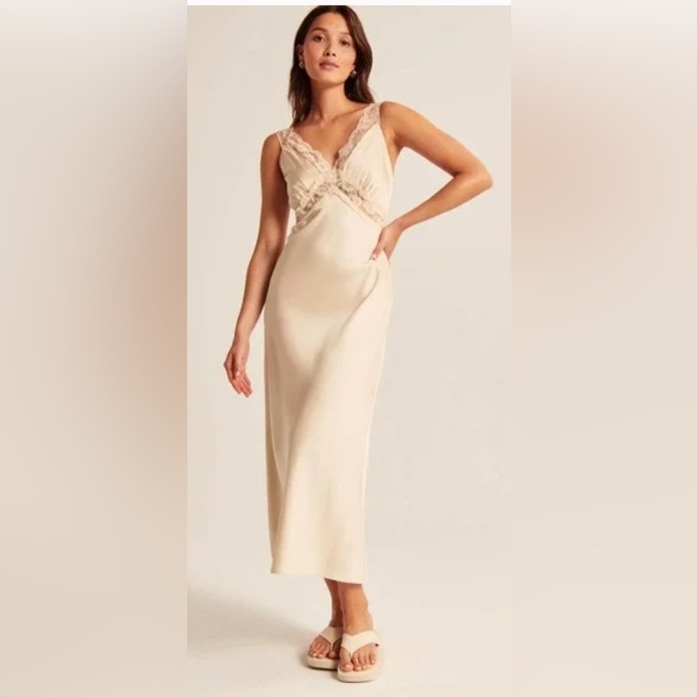 Abercrombie satin slip midi dress size small color: off white